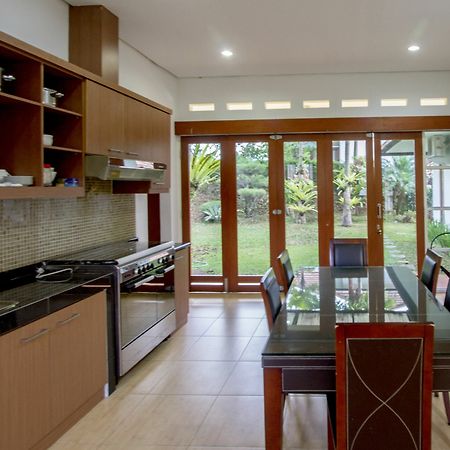 Kencana Villa Dago Bandung Exteriér fotografie