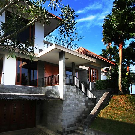 Kencana Villa Dago Bandung Exteriér fotografie